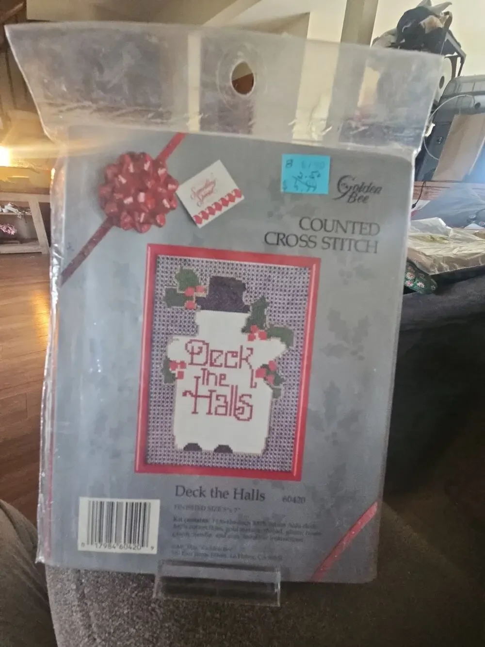 Golden Bee Counted Cross Stitch Kit + Frame Christmas Snowman DECK THE HALLS